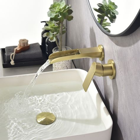 wall mount faucet
