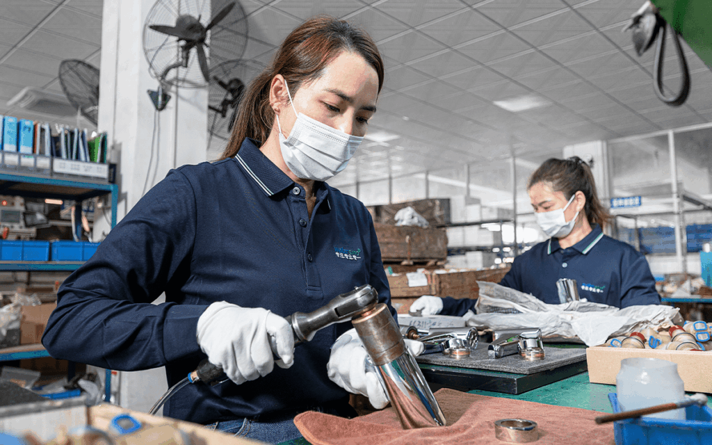 faucet polishing factory