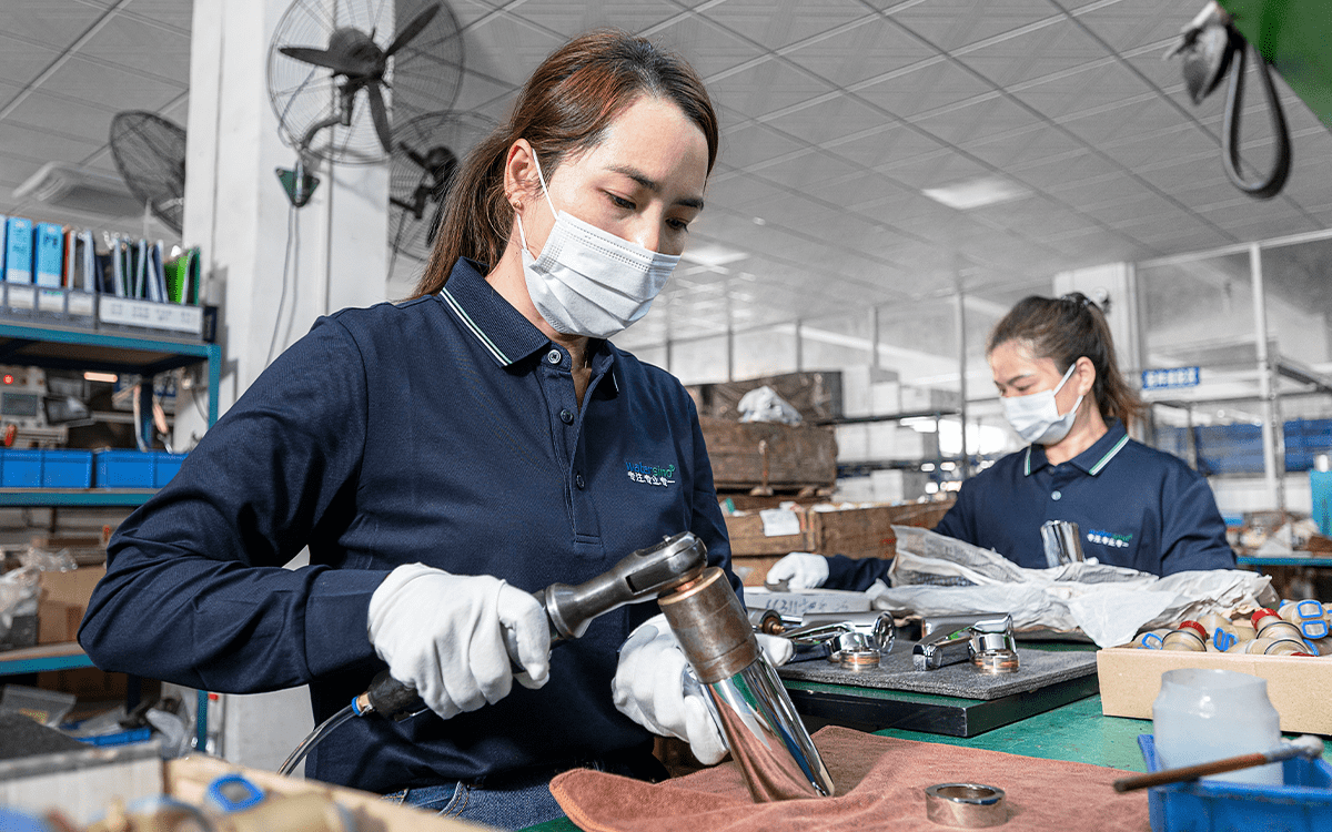 faucet polishing factory