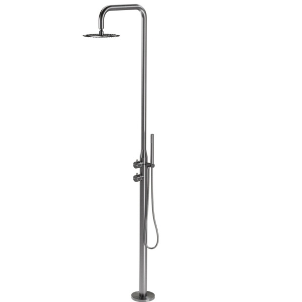 outdoor shower faucet